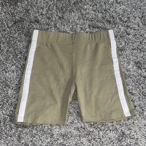 Forever 21 Green Bike Shorts Size Medium